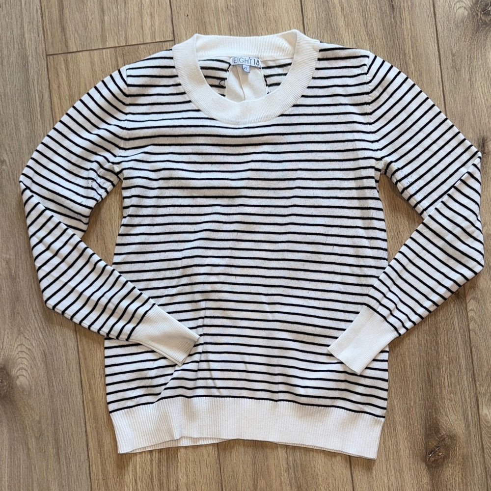 EIGHT 18 Black & White Stripe Long Sleeve Top Open Back Decor Crew Neck Sweater